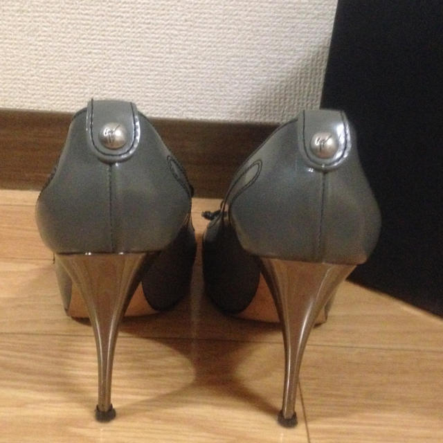 GIUZEPPE ZANOTTI(ジュゼッペザノッティ)のジュゼッペザノッティ パンプス レディースの靴/シューズ(ハイヒール/パンプス)の商品写真