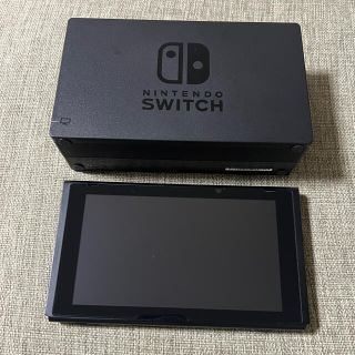 ニンテンドースイッチ(Nintendo Switch)の任天堂スイッチ本体、純正ドック(家庭用ゲーム機本体)