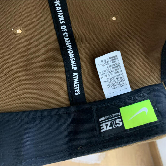 NIKE(ナイキ)のNIKE×Carhartt コラボキャップ　中古　送料 メンズの帽子(キャップ)の商品写真