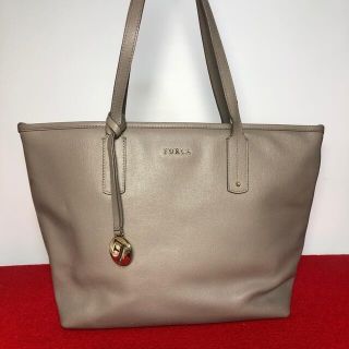 フルラ(Furla)の【美品】☆フルラ トートバッグ　グレー色(トートバッグ)