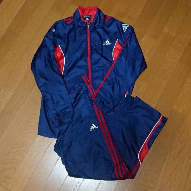 【adidasシャカシャカ上下セット160cm】