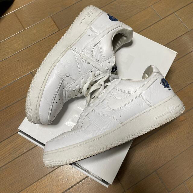 NIKE(ナイキ)のAIR FORCE 1 07 ROCAFELLA メンズの靴/シューズ(スニーカー)の商品写真