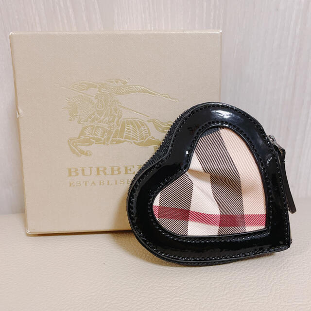 BURBERRY(バーバリー)の【新品・未使用】Burberry  甘辛ハート型コインケース❤︎ レディースのファッション小物(コインケース)の商品写真