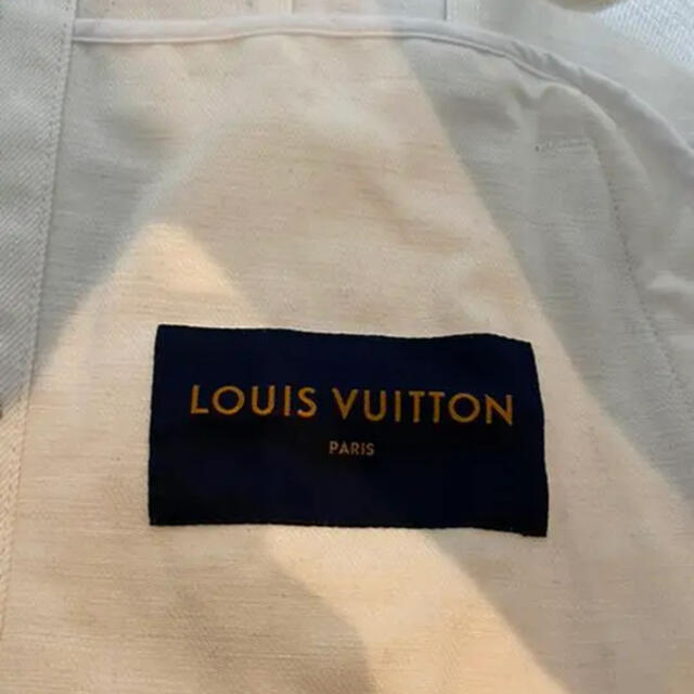 LOUIS VUITTON(ルイヴィトン)のLOUIS VUITTON デニムジャケット 白 メンズのジャケット/アウター(Gジャン/デニムジャケット)の商品写真