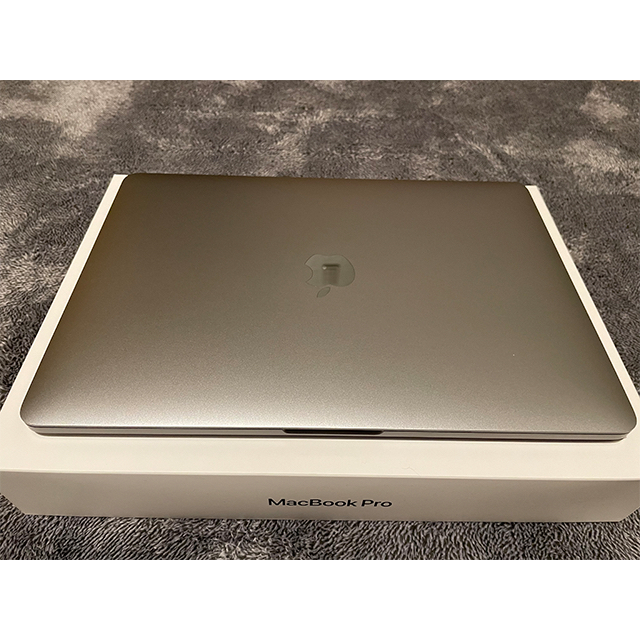 Apple(アップル)の13インチ M1 MacBook Pro スペースグレイ 1TB メモリ16GB スマホ/家電/カメラのPC/タブレット(ノートPC)の商品写真