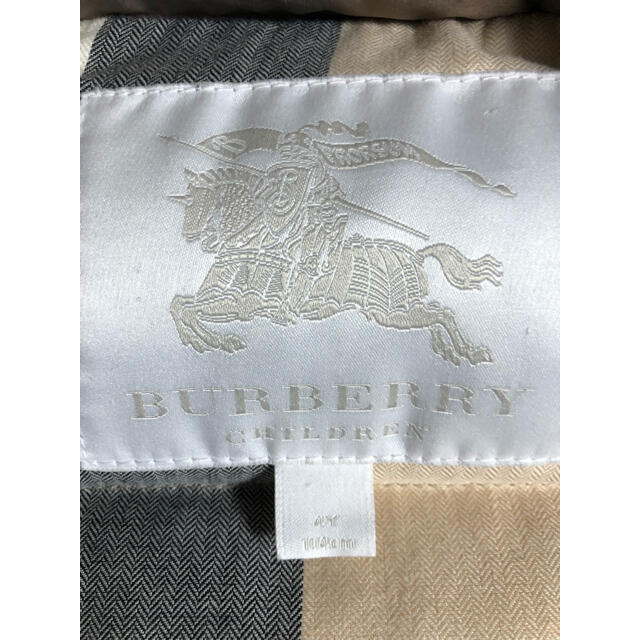 BURBERRY(バーバリー)の限定値下　バーバリー  キッズ　ダウン　コート　104cm キッズ/ベビー/マタニティのキッズ服男の子用(90cm~)(コート)の商品写真