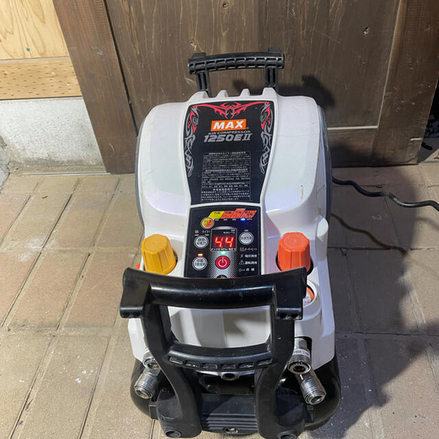 訳あり MAX 高圧/低圧コンプレッサーAK-HL1250E2 工具/メンテナンス