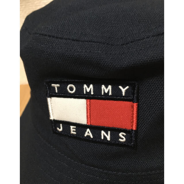 TOMMY HILFIGER(トミーヒルフィガー)の【新品タグ付】TOMMY JEANS バケットハット レディースの帽子(ハット)の商品写真