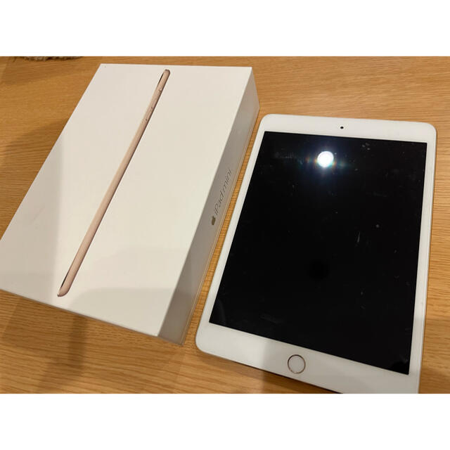 Apple(アップル)のiPad mini３　ゴールド スマホ/家電/カメラのPC/タブレット(タブレット)の商品写真