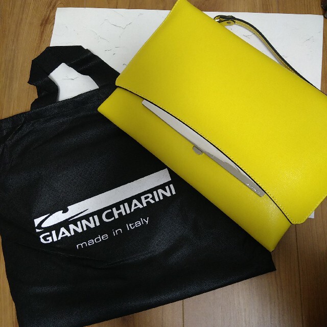 GIANNI CHIARINI バッグ - ショルダーバッグ