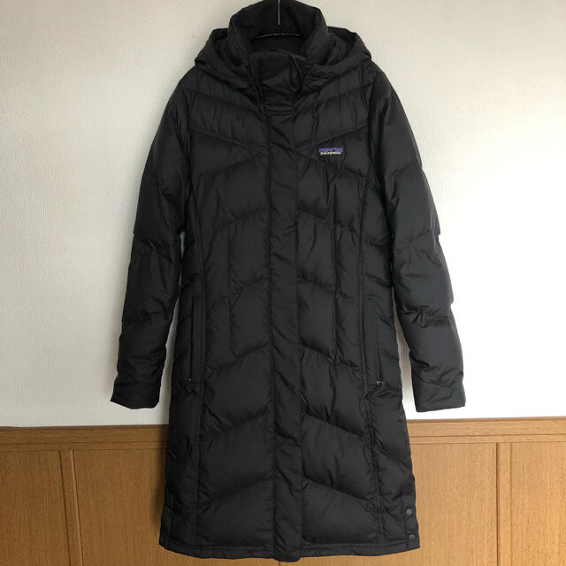 patagonia(パタゴニア)のPatagonia レディース ダウンウィズイットパーカ XSサイズ [美品] レディースのジャケット/アウター(ダウンジャケット)の商品写真