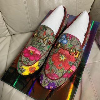 グッチ(Gucci)の極美品☆グッチ ローファー フローラ 22㎝(ローファー/革靴)