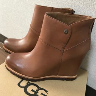 アグ(UGG)の新品未使用品☆UGG  レザーブーツ　ブラウン　(ブーツ)