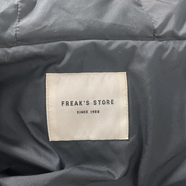 FREAK'S STORE(フリークスストア)のフリークスストア  ダウン ジャケット フード付き ラクーンファー 黒 S レディースのジャケット/アウター(ダウンジャケット)の商品写真