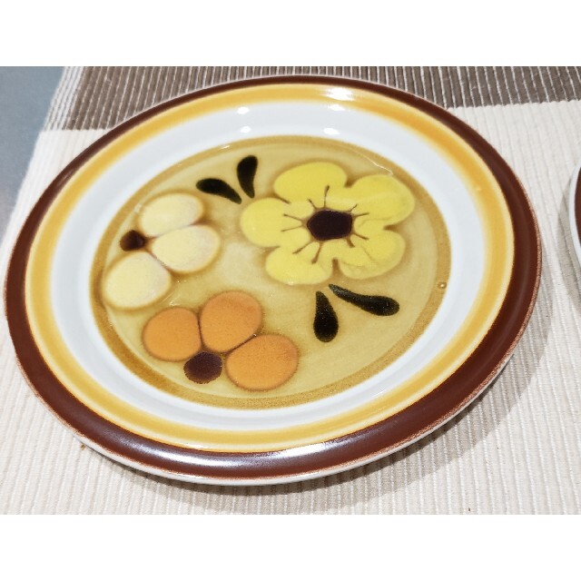 昭和レトロ 花柄模様 2枚 インテリア/住まい/日用品のキッチン/食器(食器)の商品写真