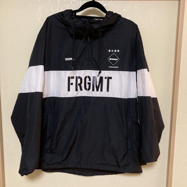 FRAGMENT(フラグメント)のfcrb fragment アノラックパーカー　Mサイズ メンズのジャケット/アウター(ナイロンジャケット)の商品写真