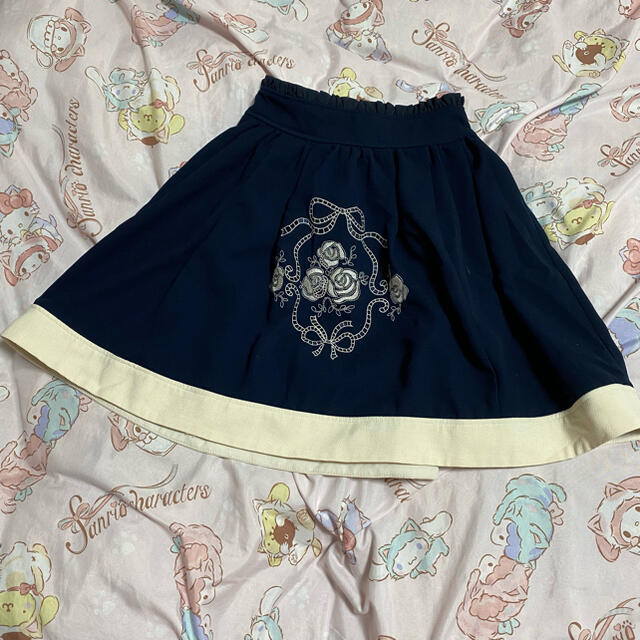 LIZ LISA(リズリサ)のリズリサ 薔薇刺繍スカート レディースのスカート(ミニスカート)の商品写真