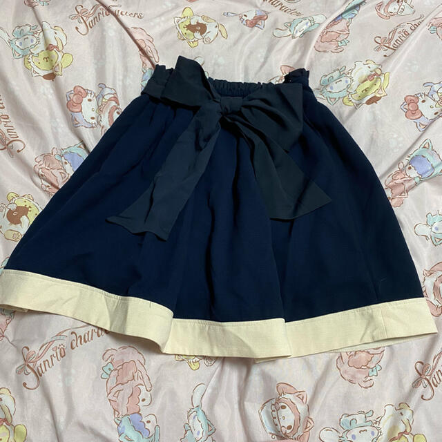 LIZ LISA(リズリサ)のリズリサ 薔薇刺繍スカート レディースのスカート(ミニスカート)の商品写真