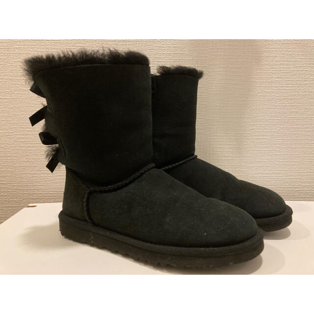 UGG(アグ)のUGG クラシックバックリボン レディースの靴/シューズ(ブーツ)の商品写真