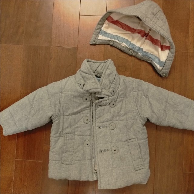 babyGAP(ベビーギャップ)のbabyGap　コート　男の子　90cm キッズ/ベビー/マタニティのキッズ服男の子用(90cm~)(コート)の商品写真