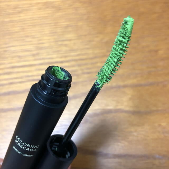 mystic(ミスティック)のuneven coloring mascara アニヴェン カラーリングマスカラ コスメ/美容のベースメイク/化粧品(マスカラ)の商品写真