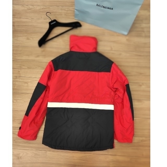 Balenciaga(バレンシアガ)の※お値下げ※【美品】正規店購入・BALENCIAGAジャケット メンズのジャケット/アウター(ダウンジャケット)の商品写真