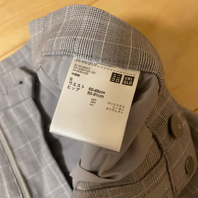 UNIQLO(ユニクロ)のEZYアンクルパンツ　チェック レディースのパンツ(クロップドパンツ)の商品写真