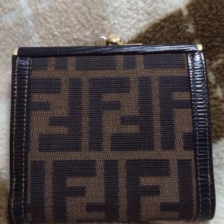 フェンディ(FENDI)のFENDI(財布)