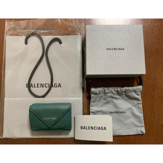 Balenciaga(バレンシアガ)の★大幅値下げ★ BALENCIAGAバレンシアガ　三つ折り財布 レディースのファッション小物(財布)の商品写真