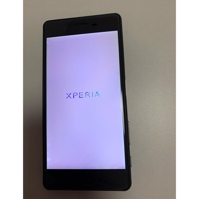 Xperia(エクスペリア)のXperia X Performance　SOV33 スマホ/家電/カメラのスマートフォン/携帯電話(スマートフォン本体)の商品写真