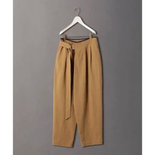 ビューティアンドユースユナイテッドアローズ(BEAUTY&YOUTH UNITED ARROWS)の6 roku ロク PIPING LEATHER PANTS ベージュ 36(カジュアルパンツ)