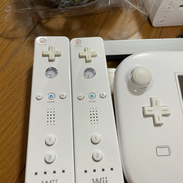 Wii U(ウィーユー)のNintendo WiiU セット エンタメ/ホビーのゲームソフト/ゲーム機本体(家庭用ゲーム機本体)の商品写真