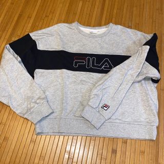 フィラ(FILA)の美品 FILA フィラ ロゴトレーナー  レディース M(トレーナー/スウェット)