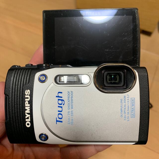 OLYMPUS(オリンパス)のOLYMPUS TG-850 Tough ホワイト スマホ/家電/カメラのカメラ(コンパクトデジタルカメラ)の商品写真