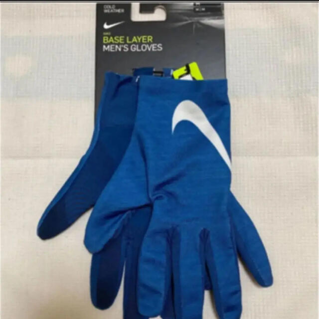 NIKE(ナイキ)のNIKE BASE LAYER men's GLOVES Mサイズ スポーツ/アウトドアのランニング(その他)の商品写真