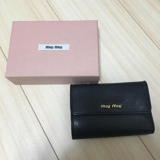 ミュウミュウ(miumiu)のMiumiu 三つ折り財布(財布)