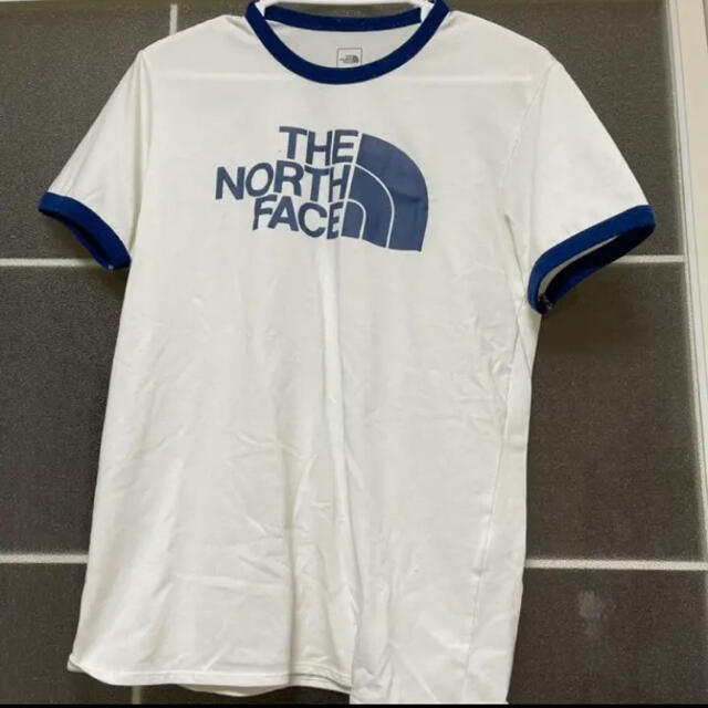 THE NORTH FACE  Tシャツ