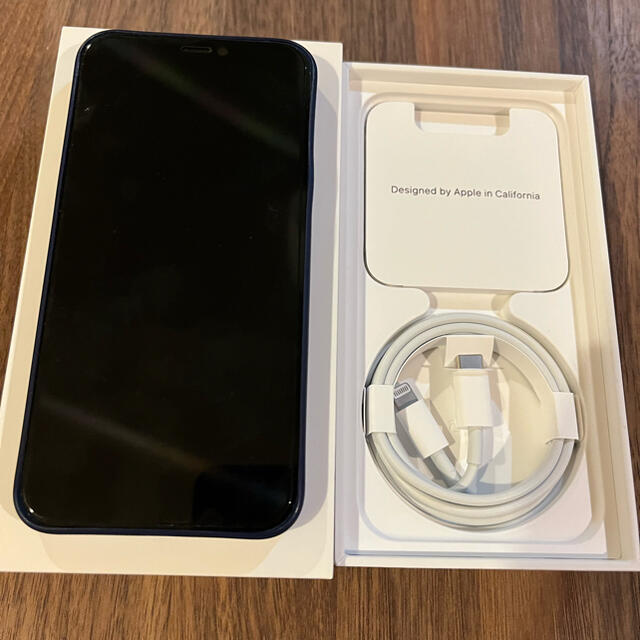 Apple(アップル)のiPhone 12 mini 128GB ブルー　SIMフリー　超美品　 スマホ/家電/カメラのスマートフォン/携帯電話(スマートフォン本体)の商品写真