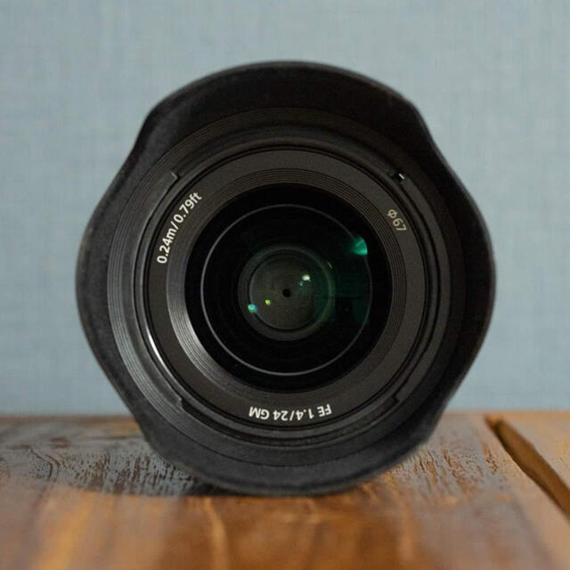 SONY(ソニー)のSONY FE 24mm F1.4 GM SEL24F14GM スマホ/家電/カメラのカメラ(レンズ(単焦点))の商品写真