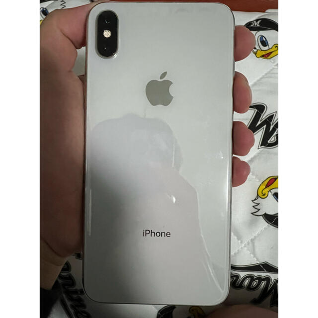 Apple(アップル)のiPhonexsmax 256GB シルバー スマホ/家電/カメラのスマートフォン/携帯電話(スマートフォン本体)の商品写真