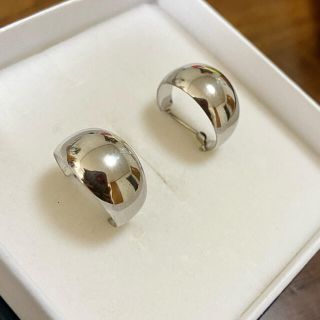 ジュエリーツツミ(JEWELRY TSUTSUMI)のOhana様 専用 pt900 月甲丸型　フープピアス (ピアス)