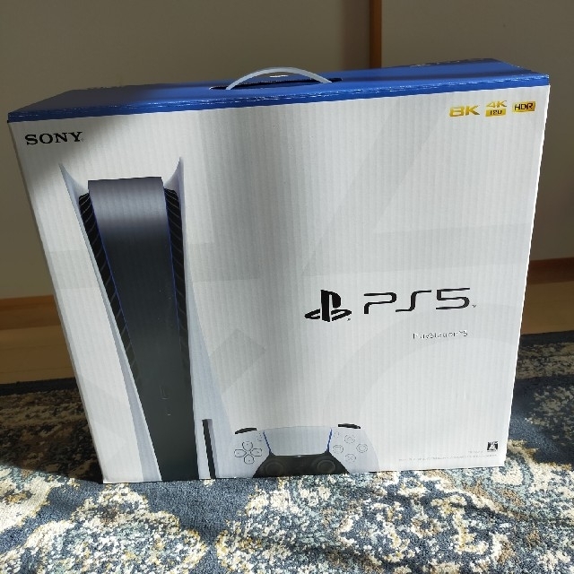 SONY(ソニー)のSONY PlayStation5 CFI-1100A01 エンタメ/ホビーのゲームソフト/ゲーム機本体(家庭用ゲーム機本体)の商品写真