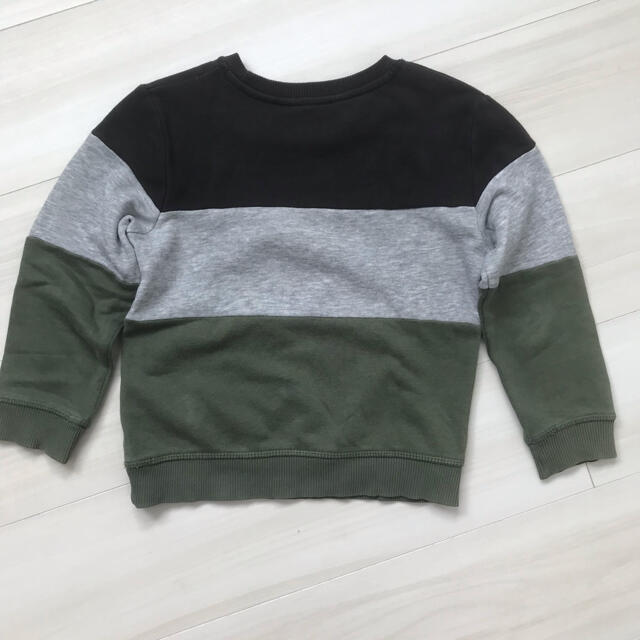 H&M(エイチアンドエム)のキッズトレーナー キッズ/ベビー/マタニティのキッズ服男の子用(90cm~)(Tシャツ/カットソー)の商品写真