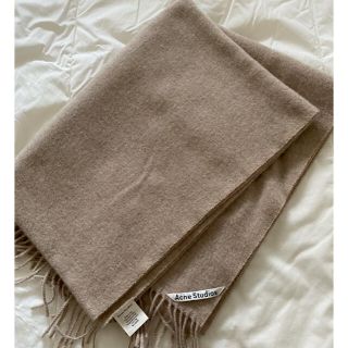 アクネ(ACNE)の【さらに値下げ中】Acne Studios ベージュ　大判マフラー　美品(マフラー/ショール)