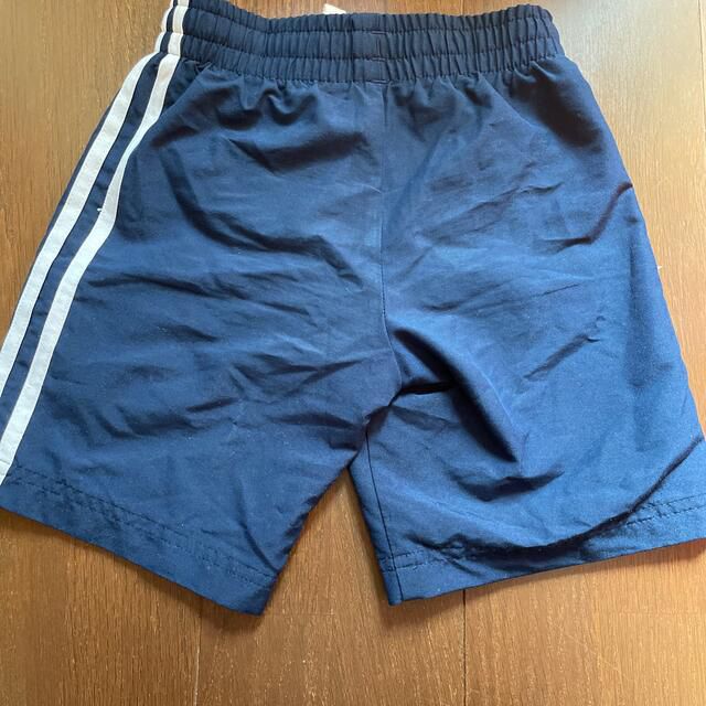 adidas(アディダス)のadidas110 キッズ/ベビー/マタニティのキッズ服男の子用(90cm~)(パンツ/スパッツ)の商品写真