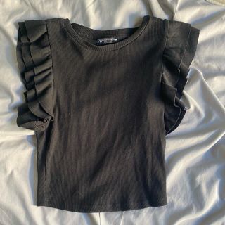 ザラ(ZARA)のZara フリルノースリーブ(カットソー(半袖/袖なし))