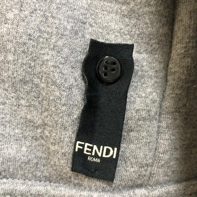 ました FENDI - FENDI モンスター パーカー フェンディ の通販 by ...