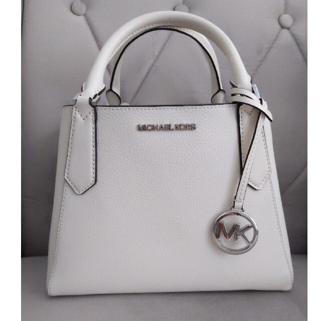 Michael Kors(マイケルコース)のMICHAEL KORS ハンドバッグ/ホワイト レディースのバッグ(ハンドバッグ)の商品写真