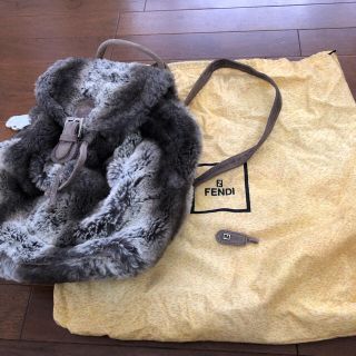 フェンディ(FENDI)のFENDI ムートン　リュック(リュック/バックパック)