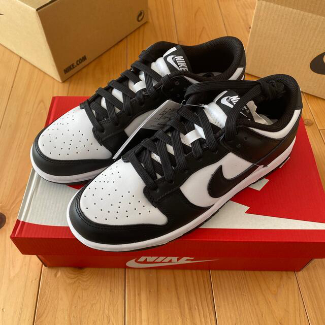 NIKE(ナイキ)のNIKE DUNK LOW DD1503-101 25.5センチ レディースの靴/シューズ(スニーカー)の商品写真